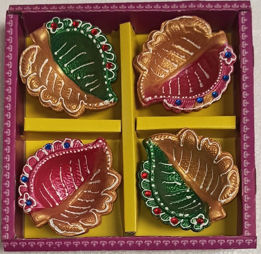 Leaf & Shell Shaped Diyas